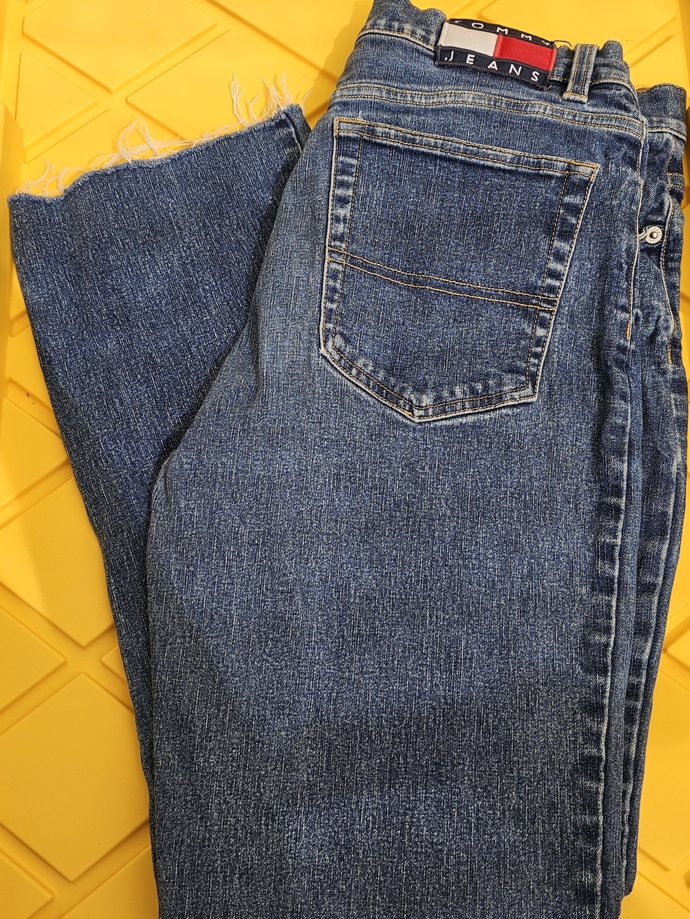 Tommy Hilfiger Women's Blue Raw-Hem Straight Jeans Vintage 90s